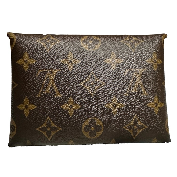 Louis Vuitton Limited Edition Vivian Riding Snow Sled Pouchette - Picture 2 of 4